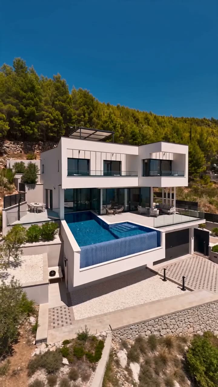 Original villa photo